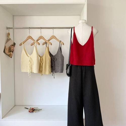 韩系简约百搭甜美纯色蝴蝶结针织叠穿背心吊带女春季新款小众上衣 - 图2