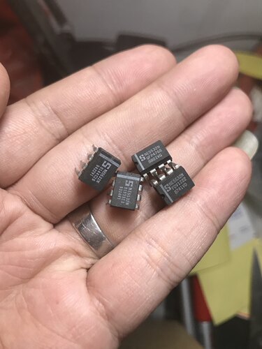 NE5532塑封经典运放，%正品拆机货，飞利浦跟大s， - 图1