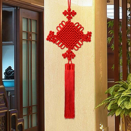 Большая маленькая высококлассная красная подвеска