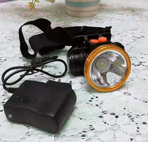 泰格信9051 强光 led塑料充电户外野营钓鱼便携式探照头灯 - 图0