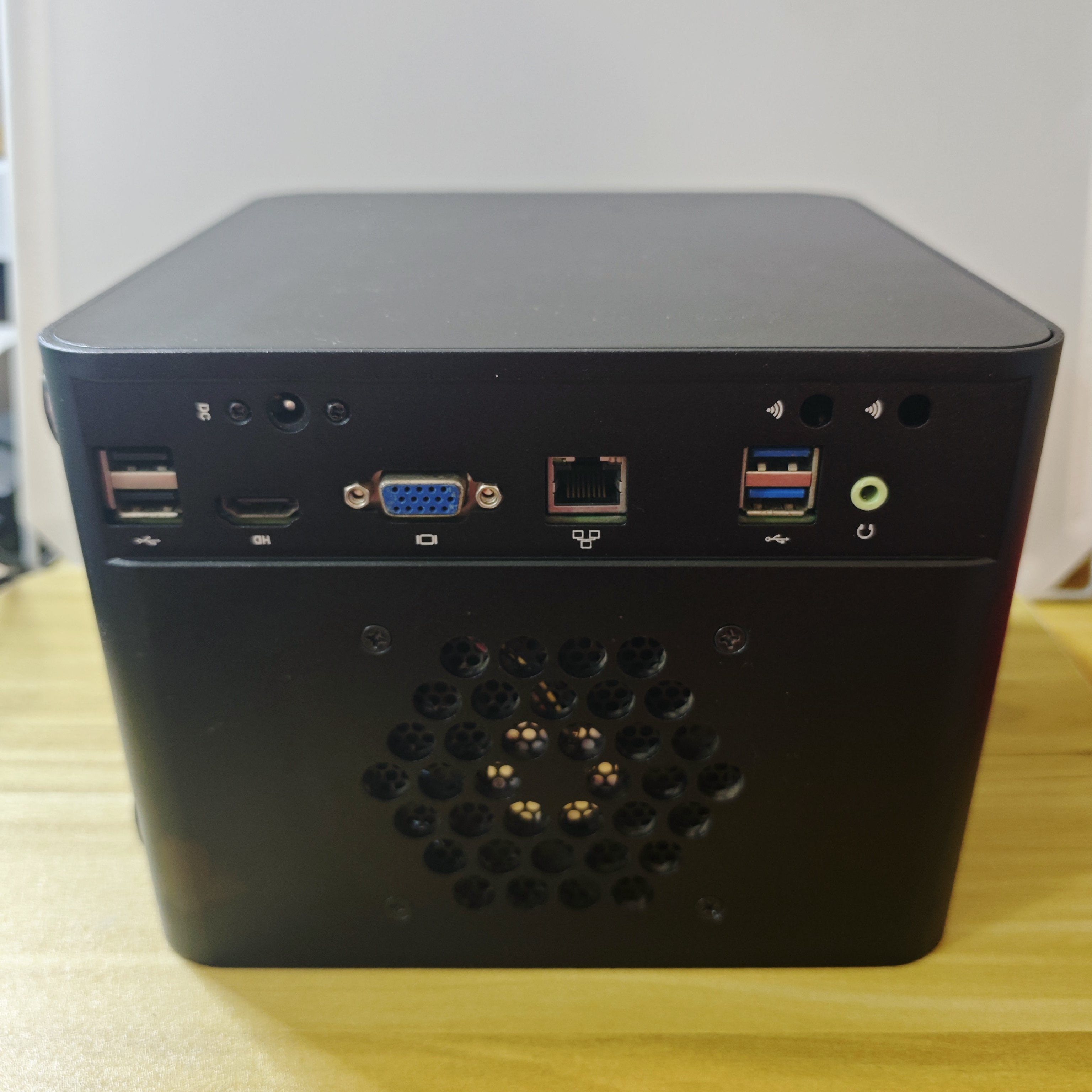 蜗牛星际3盘位J1900四核NAS群晖储存器 企业云盘win7准系统主机,淘宝优惠券,粉丝福利购,淘宝优惠卷