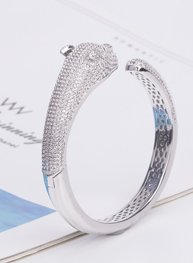 欧美风格时尚豹子手镯个性开口创意微镶锆石手环女生优雅手饰