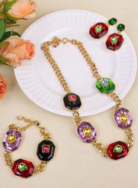 新款ins时尚水晶高级项链女欧美轻奢手链彩色多巴胺耳环套装配饰
