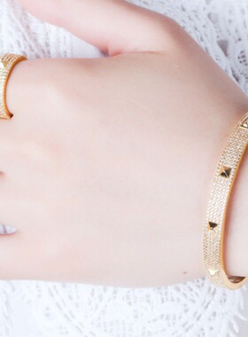 饰品女士四方钉闪闪星光手环女镶钻开口三色手镯气质手饰