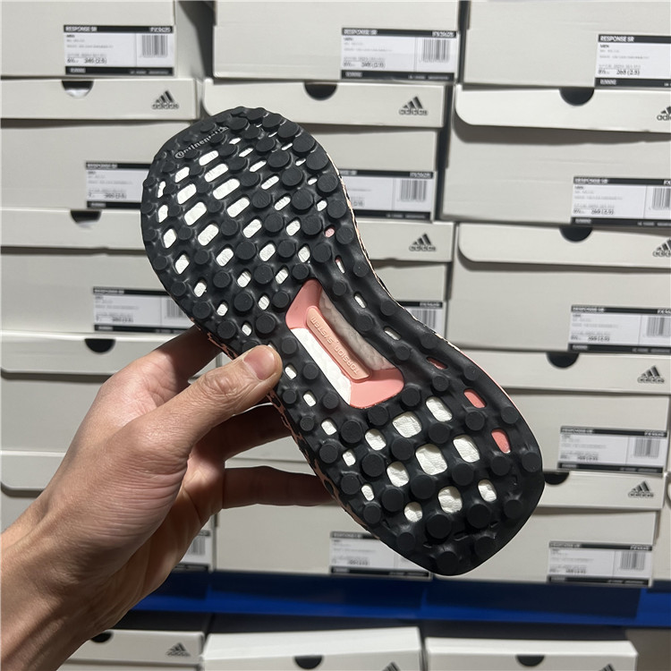 Adidas UltraBoost Slip-On Dna女子网面透气缓震跑步鞋 GZ9896-图3