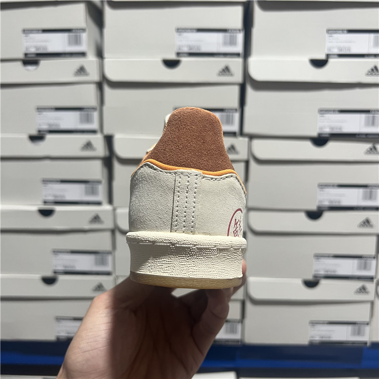 Adidas/三叶草 Campus 80S 女子经典低帮运动休闲板鞋 GY4589 - 图2