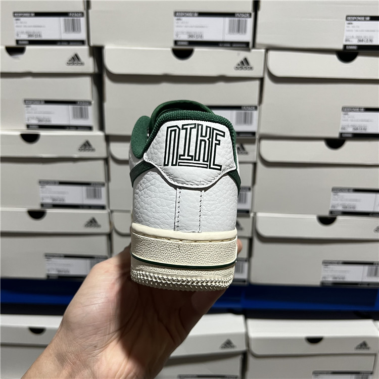 Nike Air Force 1空军一号女子低帮经典复古休闲板鞋 DR0148-102-图2