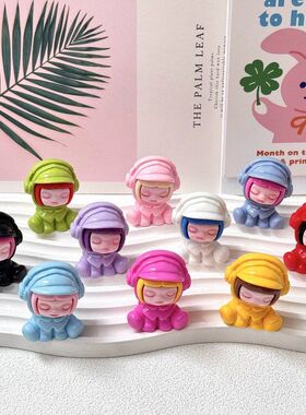 实色听歌sp 创意卡通公仔摆件钥匙扣立体diy饰品配件装饰树脂盲袋