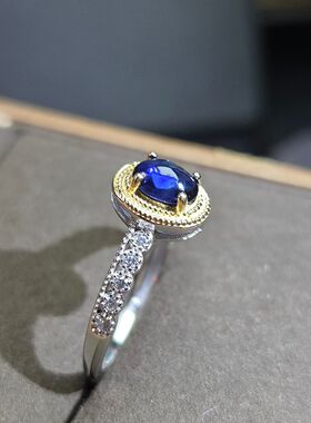 天然蓝宝石戒指蛋面皇家蓝颜色重量0.56克拉尺寸4*5.4mm玻璃体