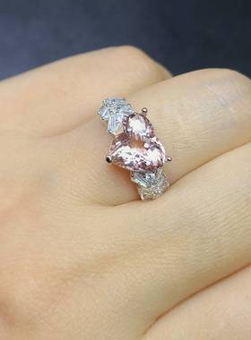 天然摩根石戒指爱心形状摩根石重量2.75克拉爆闪丰巢切割全净体