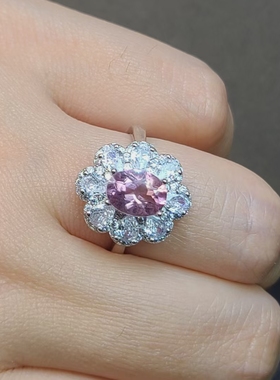 摩根石戒指颜色樱花粉重量1.24克拉全净无暇 豪华精工量身打造款