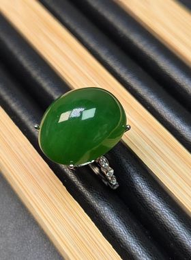 天然碧玉大蛋面戒指重量34克拉尺寸17*21mm饱满圆润天然菠菜绿925