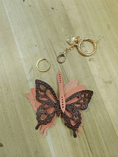 真皮DIY 蝴蝶新款情侣钥匙扣女精致钥匙链男网红款挂件高级感 - 图2