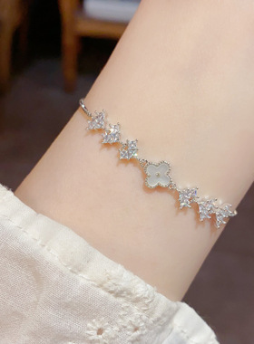 小众甜美微镶贝壳四叶花手链抽拉式时尚轻奢高级感百搭手饰批发