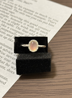高级感宝石光泽休闲简约大气个性独特日常通勤约会女戒指57555