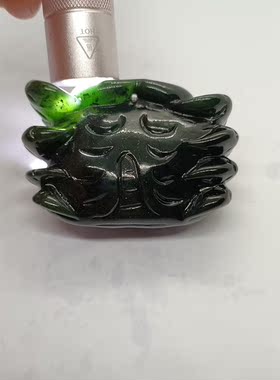 泰山玉螃蟹招财手把件