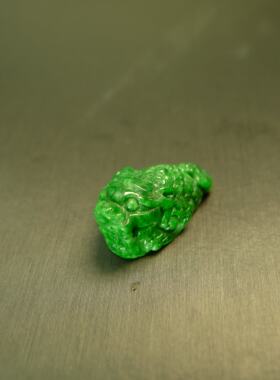 #M237 满色辣绿缅甸天然A货翡翠金蟾吊坠可作戒指裸石