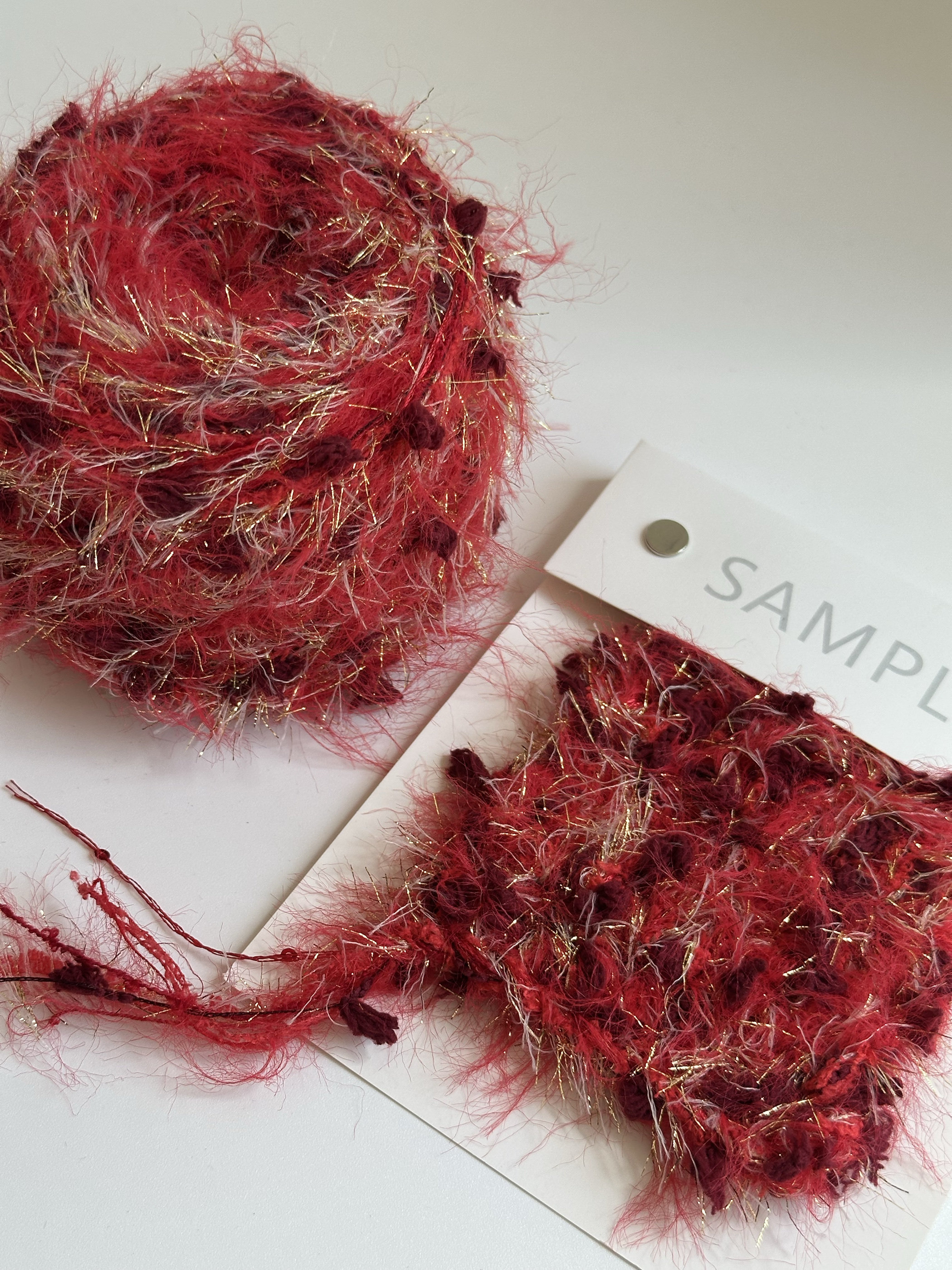 手混线【烈焰】红色围巾线diy围脖钩织帽子秋冬季送女友闺蜜毛线,淘宝优惠券,粉丝福利购,淘宝优惠卷