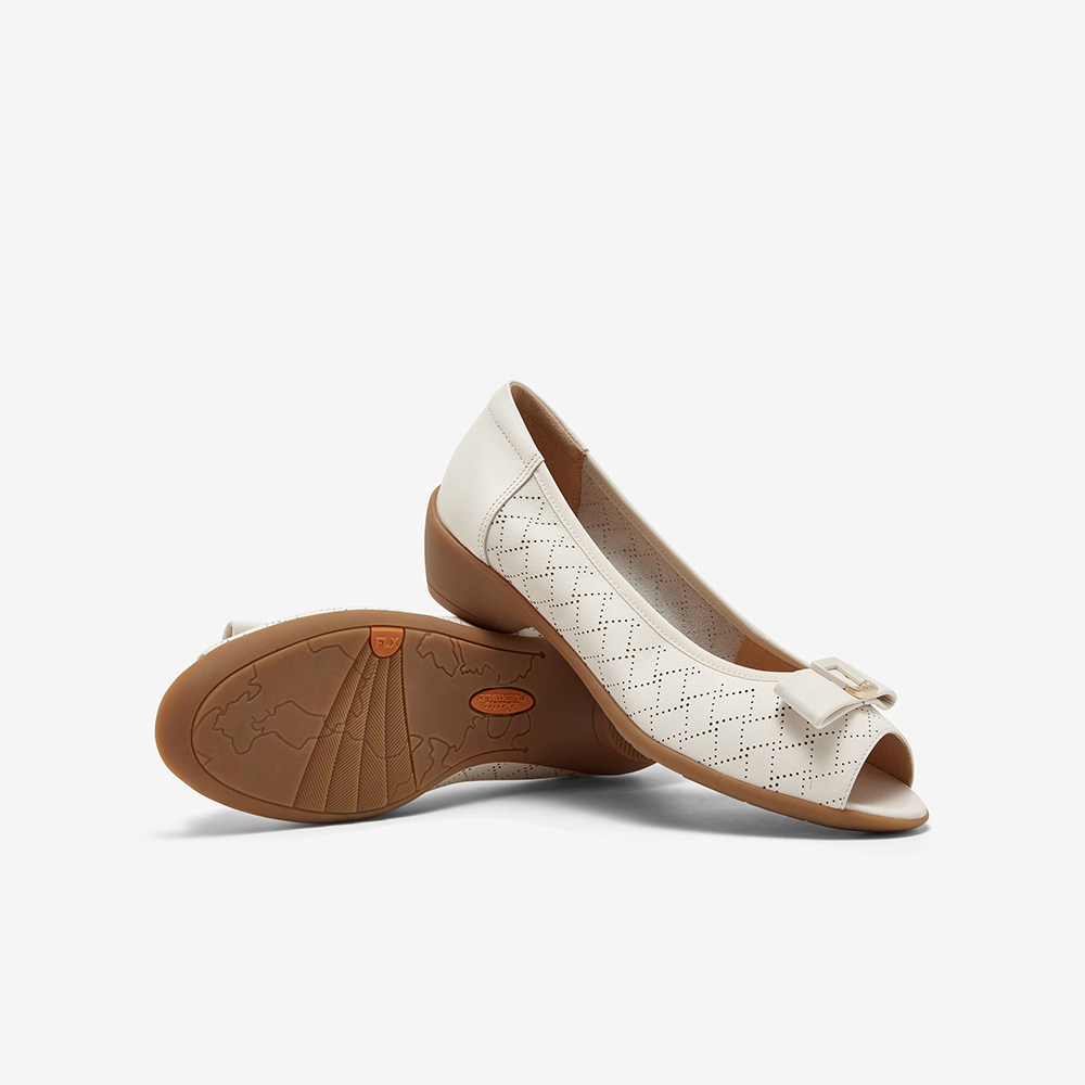 Bata浅口单鞋2024夏季新款百搭牛皮软底通勤鱼嘴奶奶单鞋AIK06BU4