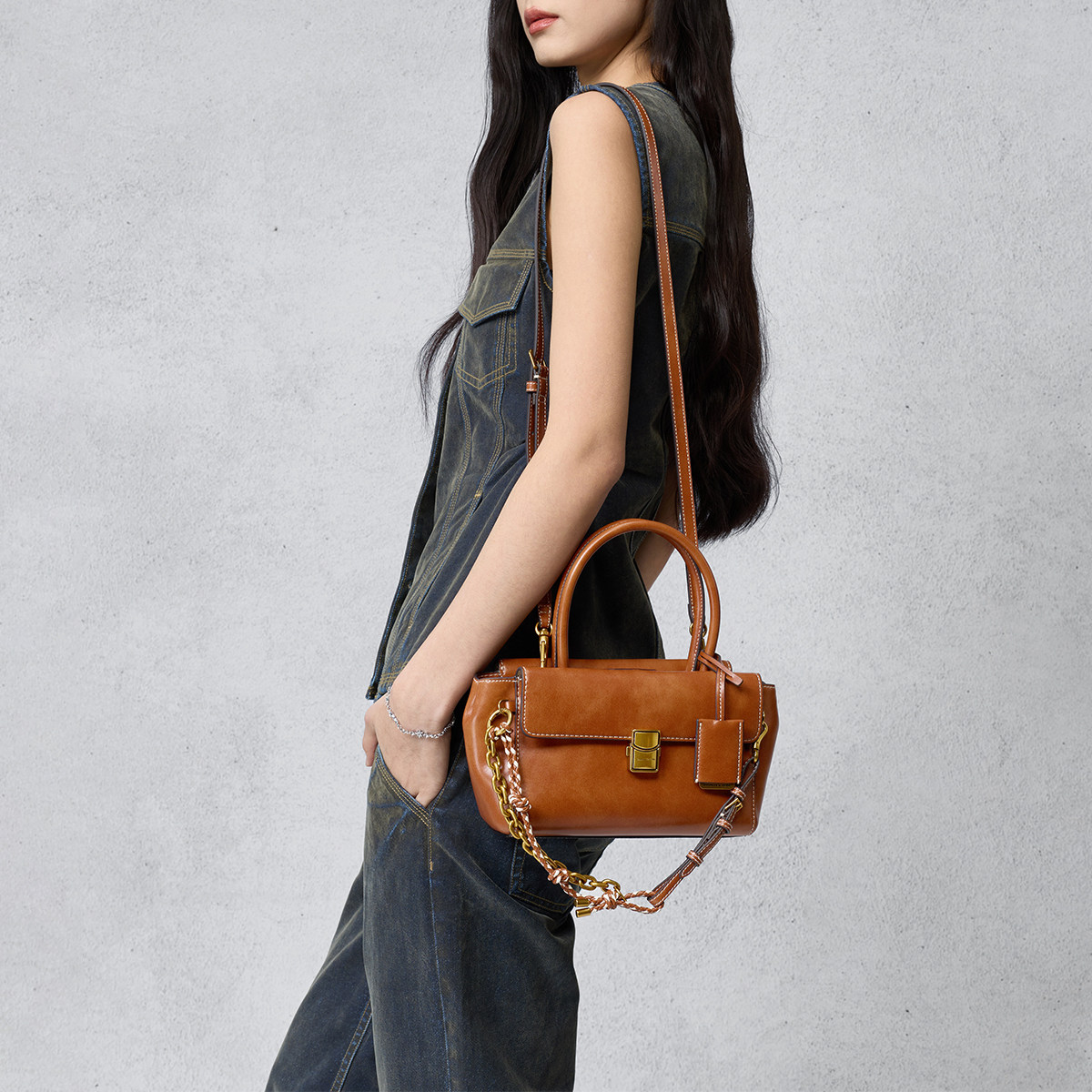 CHARLES&KEITH26春新品CK2-30671895学院风链条手提邮差包斜挎包,淘宝优惠券,粉丝福利购,淘宝优惠卷