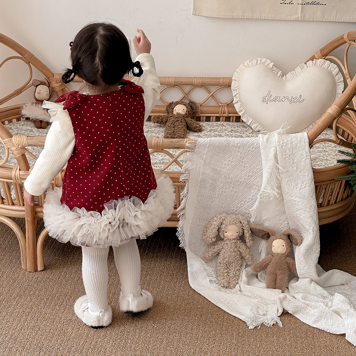 童装女装一岁女宝宝冬装背心裙婴幼儿洋气波点拜年服女童周岁生日,淘宝优惠券,粉丝福利购,淘宝优惠卷