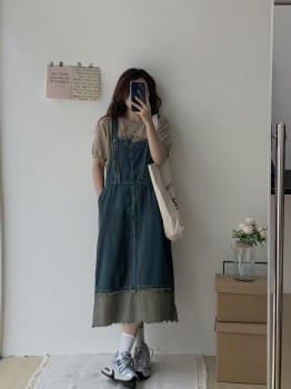 Lan Jiangjiang petite ຂອງແມ່ຍິງ denim suspender skirt ວ່າງແອວສູງ retro splicing ກາງຄວາມຍາວ suspender dress