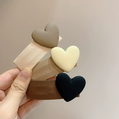 Универсальный молочный чай Color Clip ретро -темперамент Черно -белая точка любовь BB Clip Bangs Broken Hair Edge