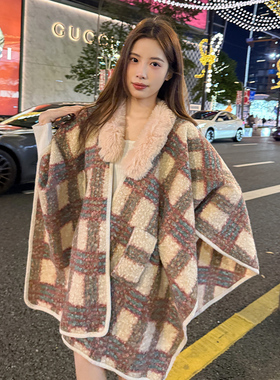 格纹毛领斗篷披肩女秋冬天保暖加厚设计感宽松外套围巾外搭大披风