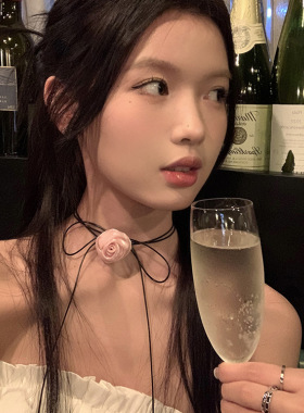 法式浪漫粉色绸缎玫瑰花朵choker