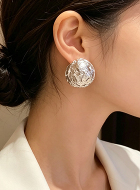 2026新款个性金属不规则纹路圆形耳钉女时尚复古设计感耳环耳饰品