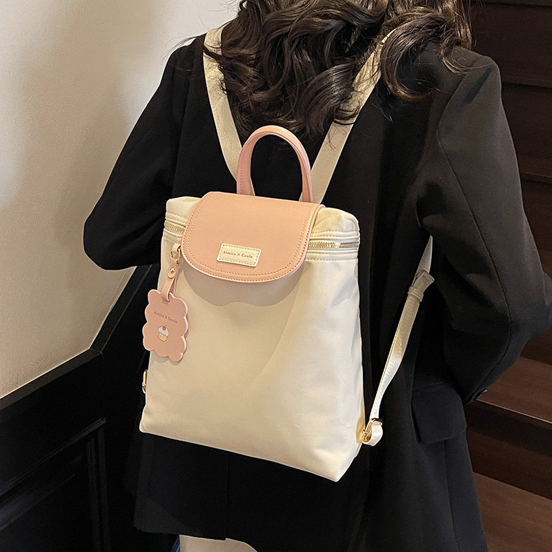 艾米兔女包2026新款时尚潮流简约质感休闲百搭小众通勤手提双肩包