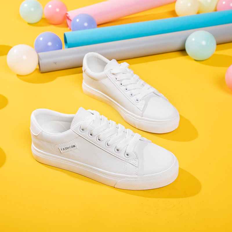 红蜻蜓女鞋官方旗舰店红蜻蜓夏季新款小白鞋女百搭板鞋ins平底单鞋学院风运动休闲鞋2