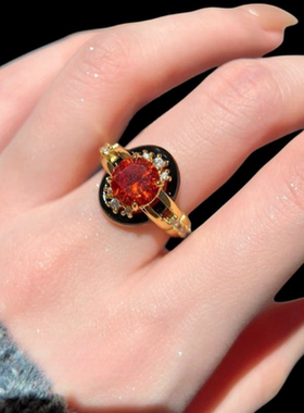 苏富比鱼子酱宝石戒指 富家千金 镀18K金 大克拉芬达锆石滴釉戒指