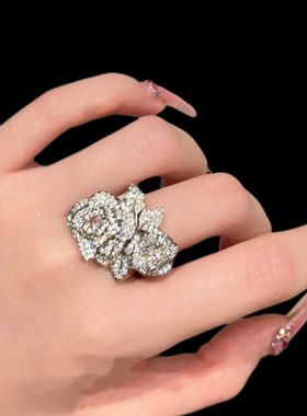 在逃公主粉宝石小鸟戒指 帕帕拉恰 镀18K金 粉托帕玫瑰花锆石戒指