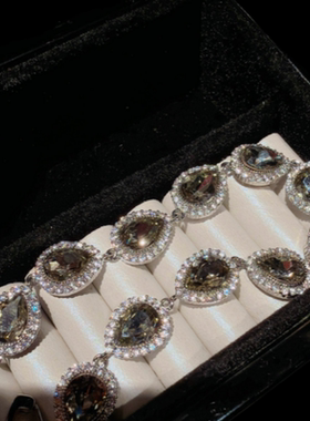 珠宝 月洒星河缱绻蝴蝶宝石手链 氛围感 勿忘我花朵满钻网球手链