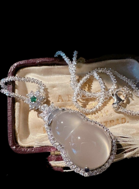 巴西绿玉髓玫瑰切柳叶宝石项链 古董感 镀18K金 冰种玉髓葫芦颈链