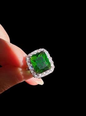 哥伦比亚祖母绿宝石戒指 古董感 镀18K金 孔雀绿几何锆石耳环套装