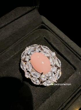 高纳仕经典设计款蛋形豪镶项链