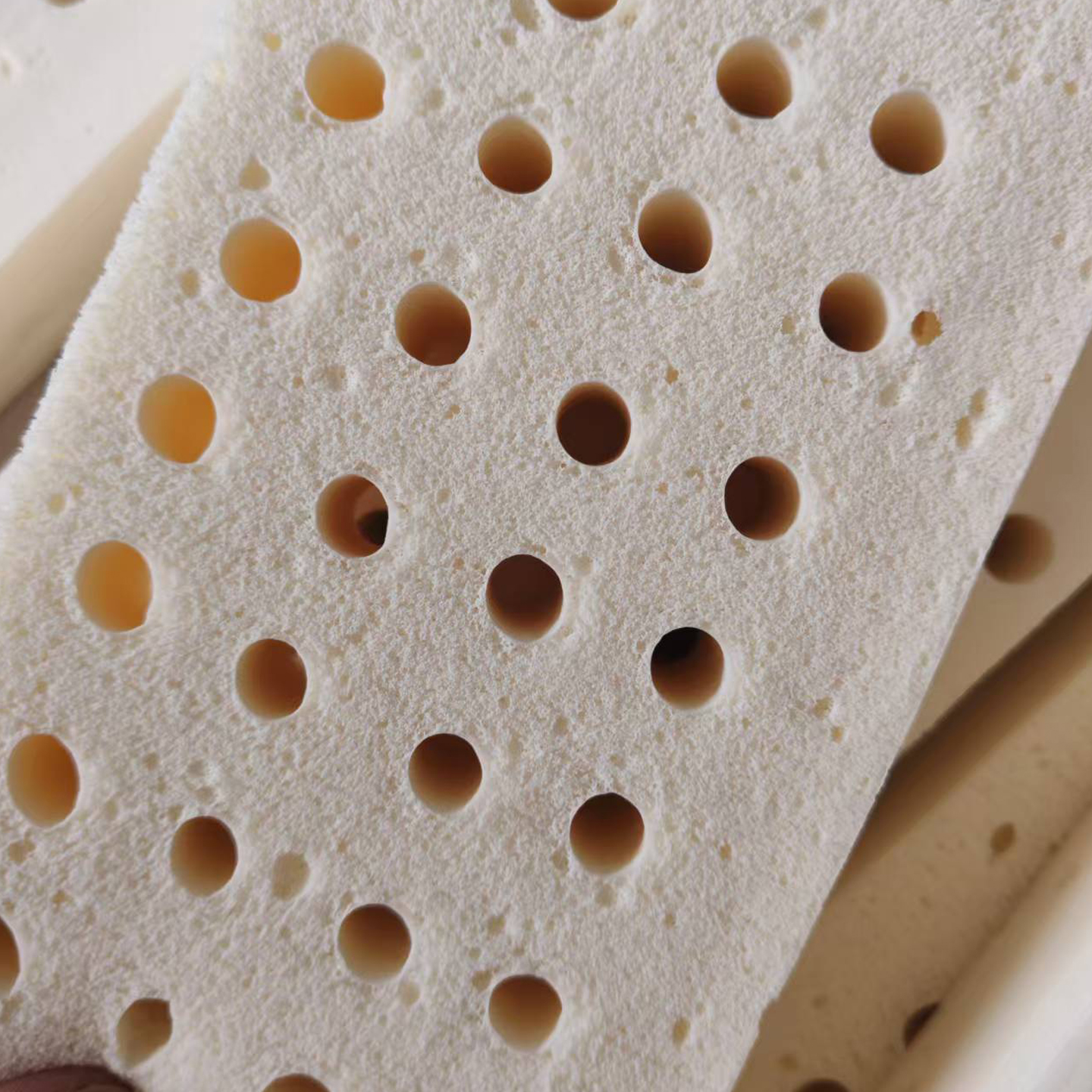 乳胶边条屁垫长条填缝托手肘95D乳胶料子DIY制作边角料床垫加宽 - 图1