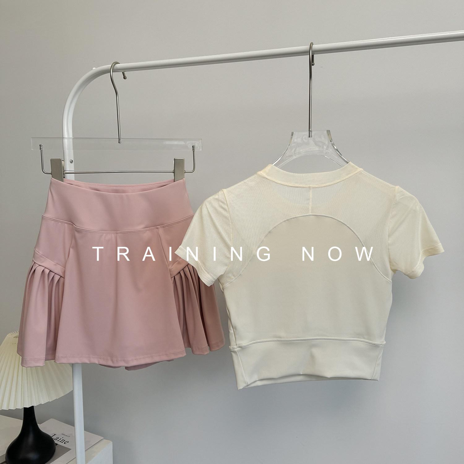 羽毛球健身套装女夏季带胸垫瑜伽锻炼短袖高颜值跑步速干运动服,淘宝优惠券,粉丝福利购,淘宝优惠卷