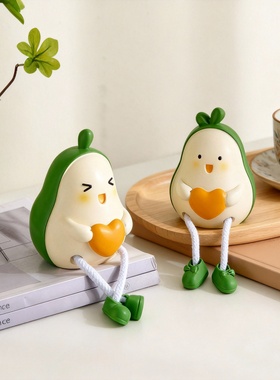 可爱牛油果毛绒爱心吊脚钥匙扣