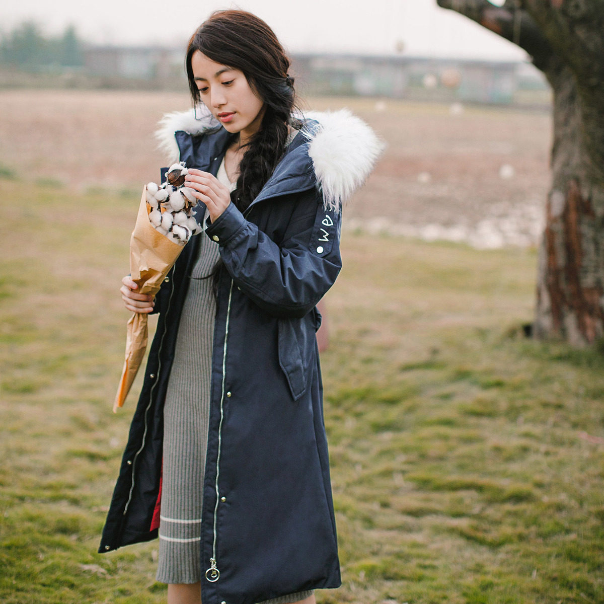  茵曼翰飞羽绒服