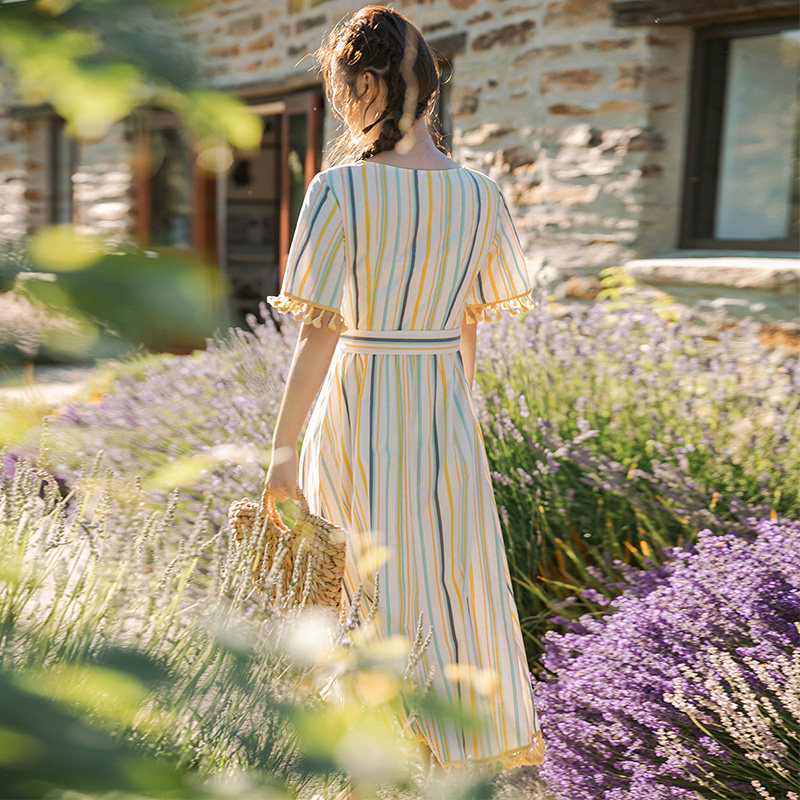  茵曼翰飞连衣裙