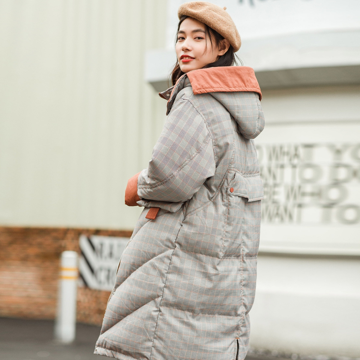 茵曼旗舰店茵蔓文艺小格子女羽绒服 茵曼翰飞羽绒服