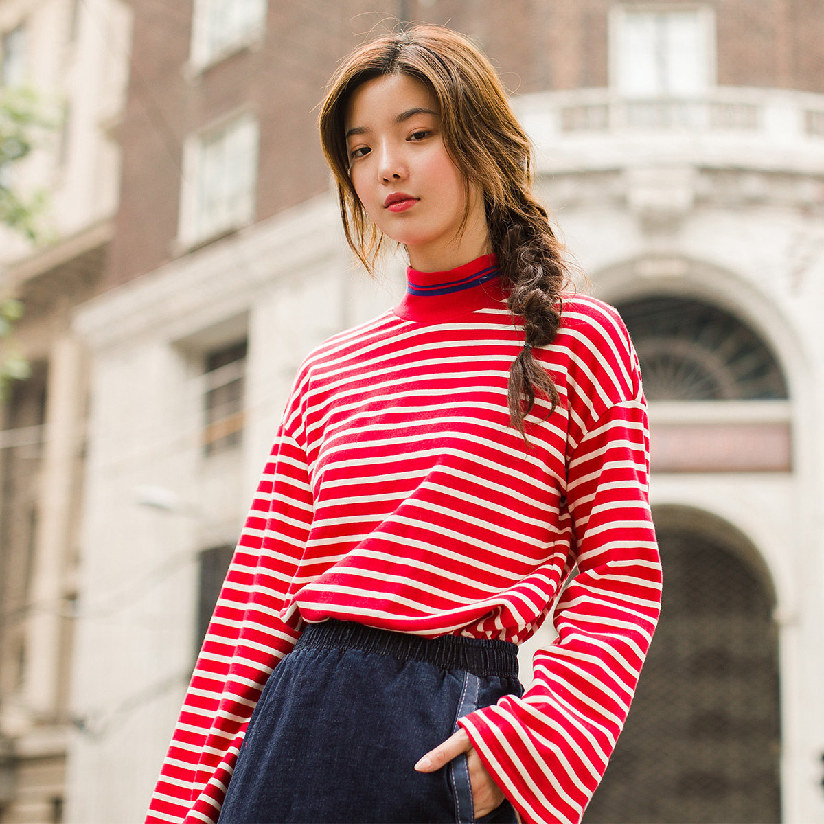  茵曼翰飞卫衣/绒衫