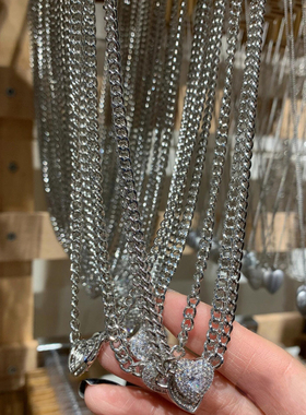 新款镶钻爱心吊坠choker项链