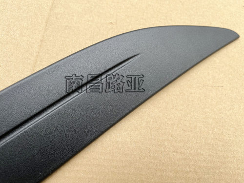 适用 江铃福特新全顺V362 配件 顶盖前饰条  车顶装饰条 上盖板 - 图0