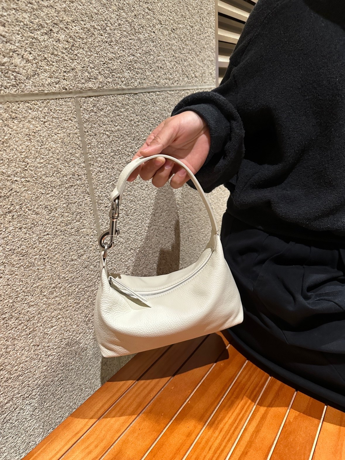 日韩简约自然牛皮锁扣hobo饭盒便当包手提腋下单肩斜挎女包百搭潮,淘宝优惠券,粉丝福利购,淘宝优惠卷