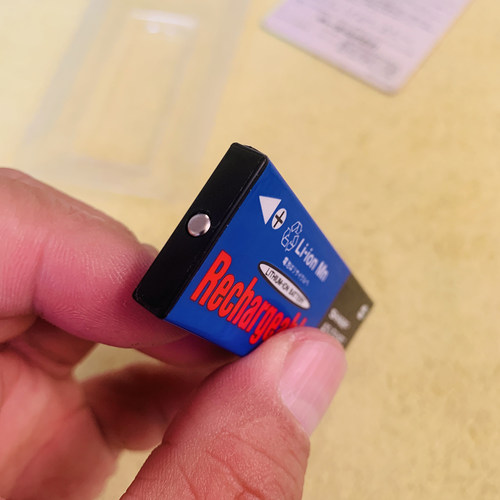 盒装未使用夏普正品电池AD-T51BT 盒装正负极亮晶晶少见不可多得 - 图3