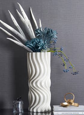 环球家居软装设计现代极简雕塑客厅茶几桌面艺术陶瓷花器创意摆件